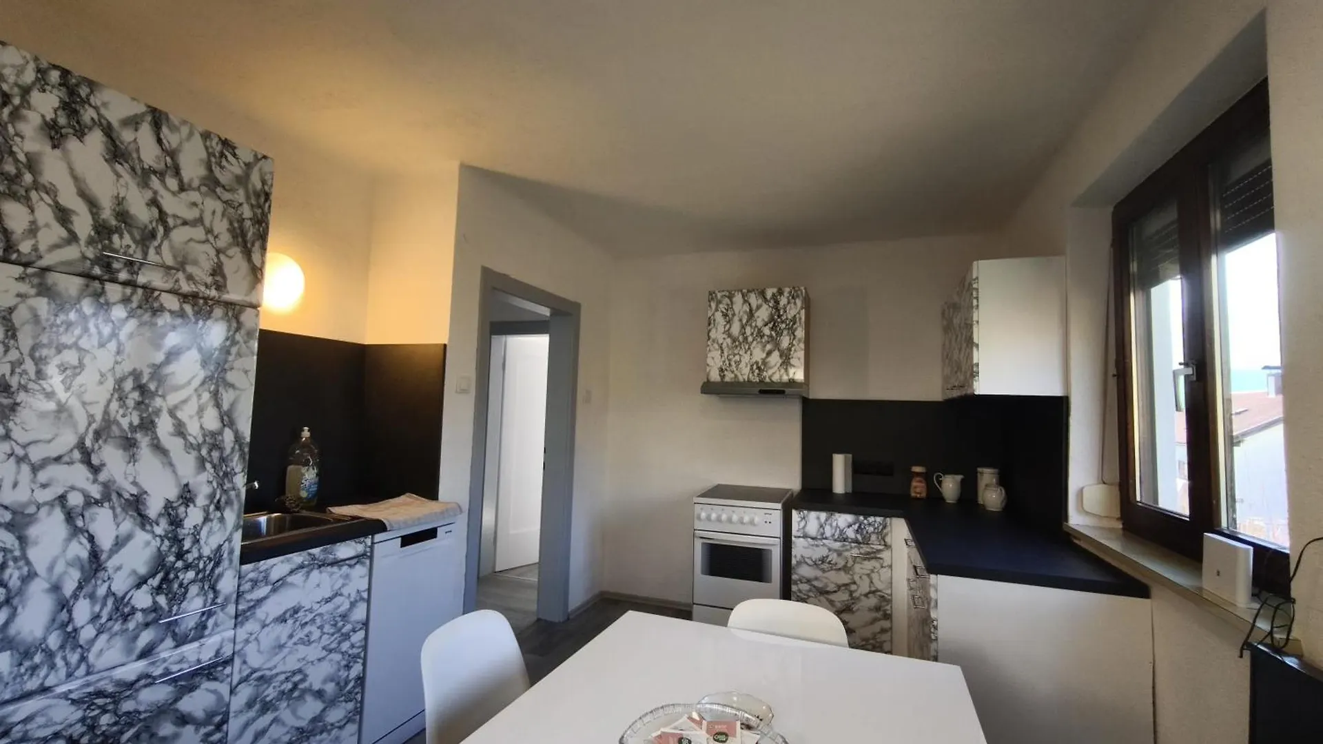 Homestay Cosy Room In Modern Flat Innsbruck