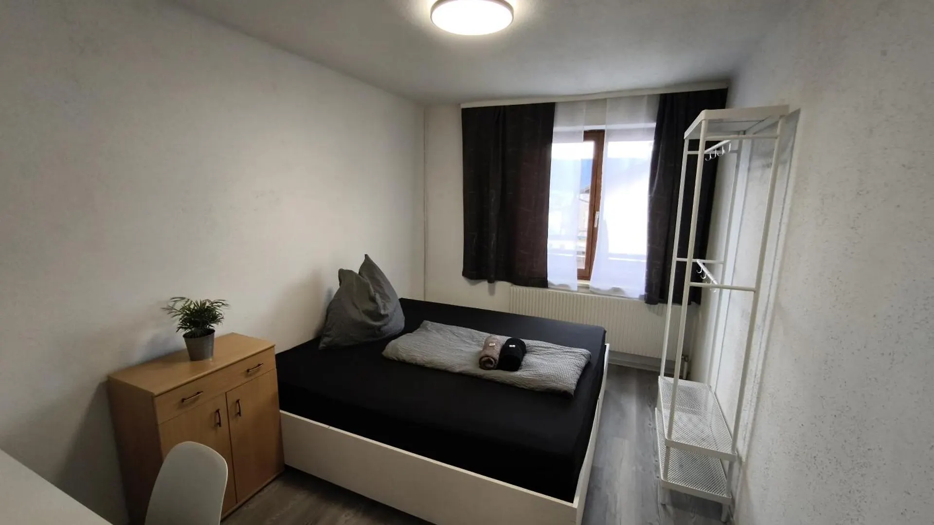 Cosy Room In Modern Flat location